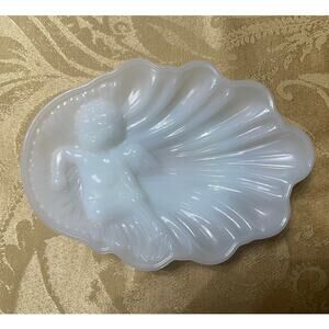 Vintage Avon Milk Glass Soap Dish Angel Cherub White Shell Shape Vanity Trinket